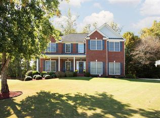 1061 Bradshaw Estates Dr, Canton, GA 30115