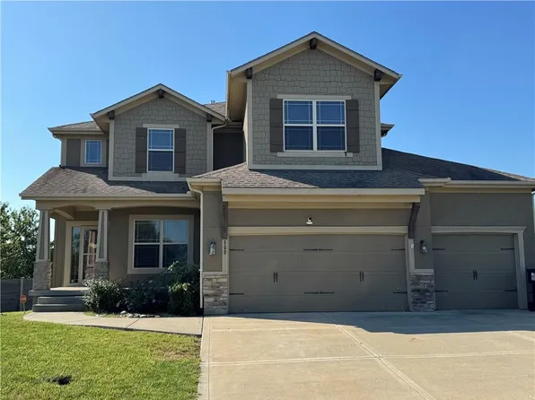 608 SW Lake Side Dr, Blue Springs, MO 64064