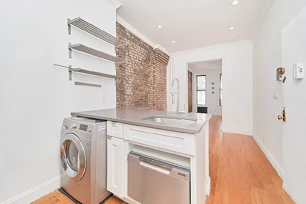 Rented by Living New York | media 14