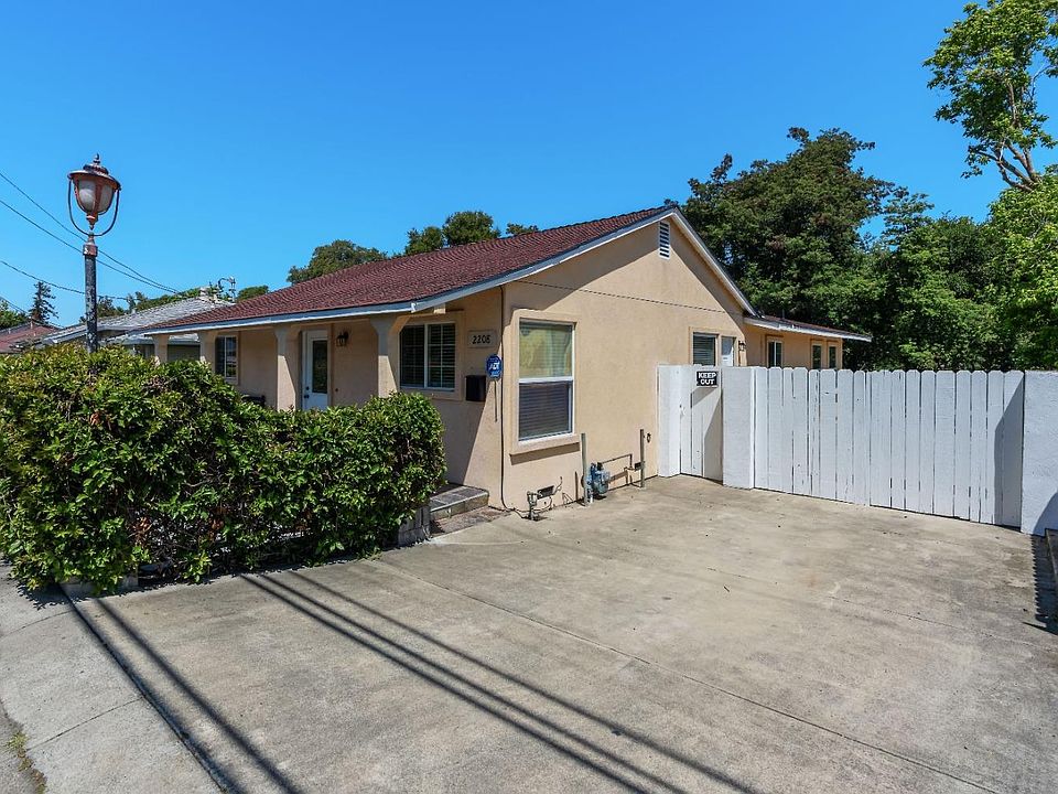 1st image of 2208 Sacramento Street