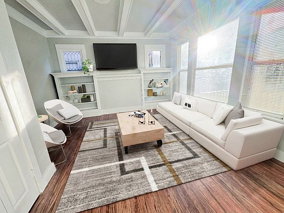 2nd image of 4746 16th Ave NE APT 5