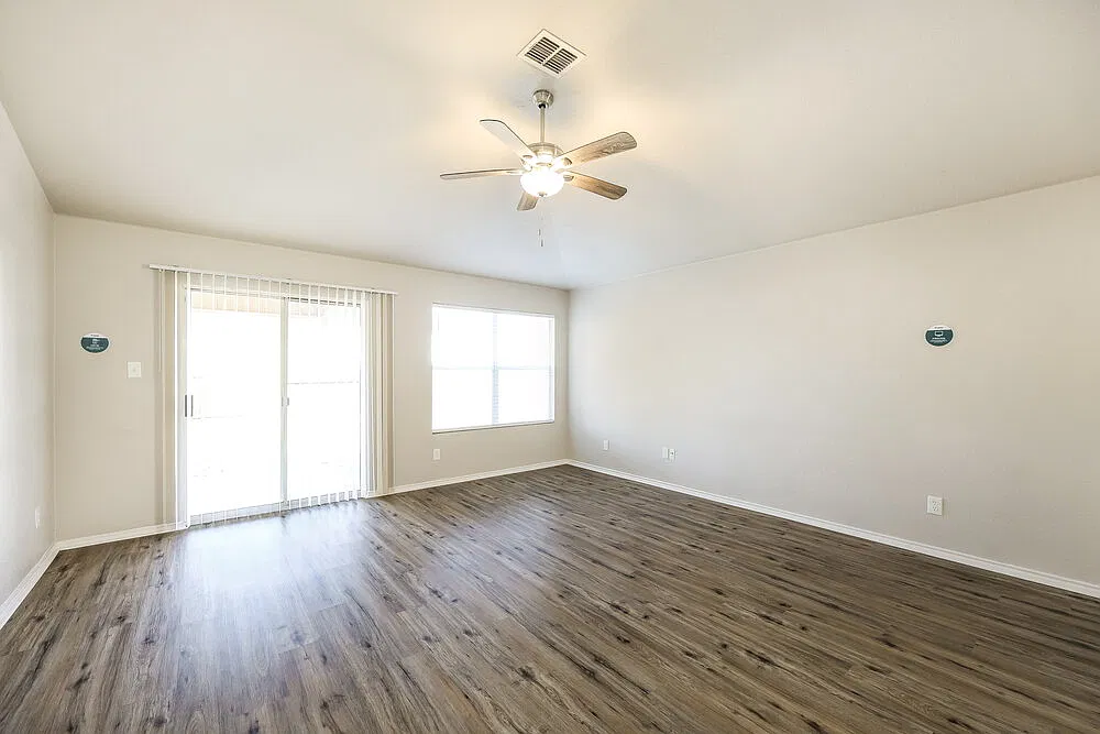 3 bed, 2.0 bath, 1934 sqft, $1,855 — Photo 4