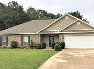 8 Jacobs Cv, Ellisville, MS 39437