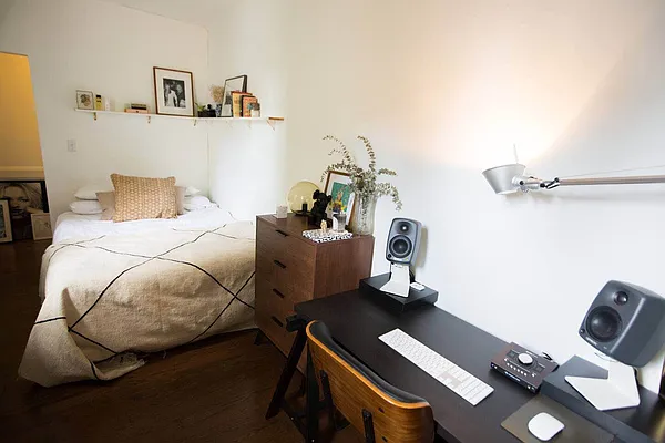 Rented by FirstService Realty (legacy) | media 23