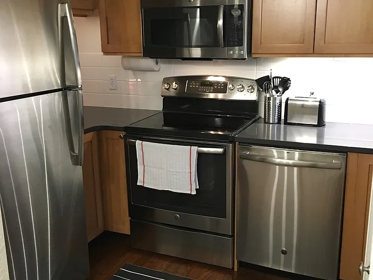 2201 Pearl St #223 — Photo 6