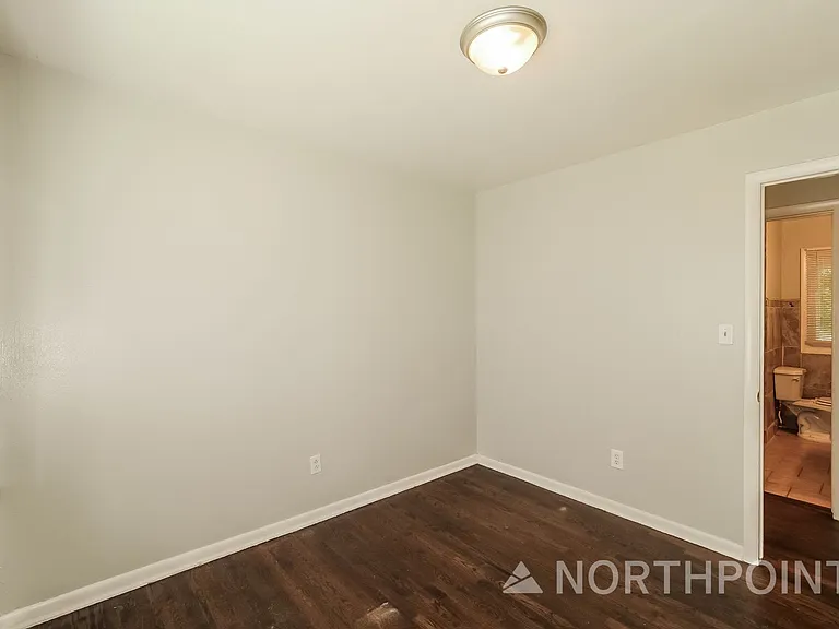 3407 N Pleasant St — Photo 13