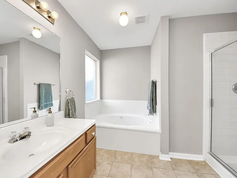 5615 Brenwood Glen Trl — Photo 4