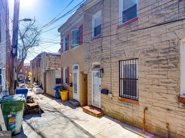 528 Holtzman Ct, Baltimore, MD 21231