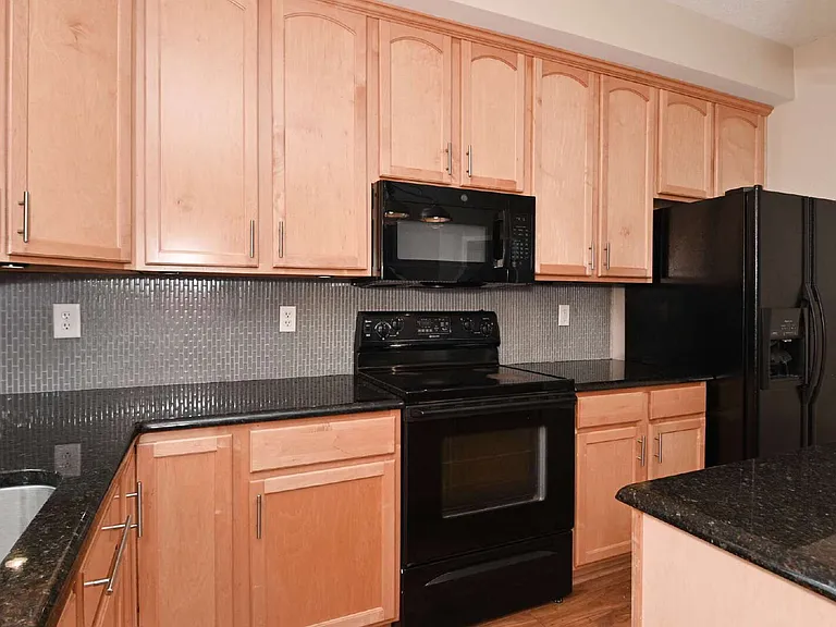 8405 Swift Ct — Photo 15