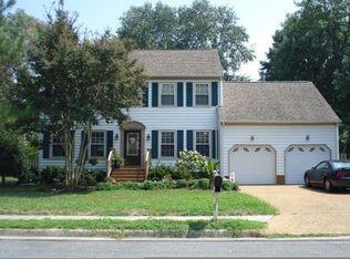 210 Admiral Ct, Hampton, VA 23669