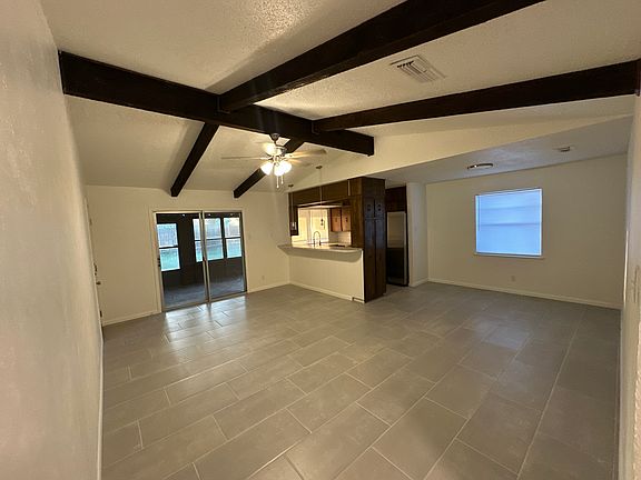 5th image of 2207 Grandon Cir