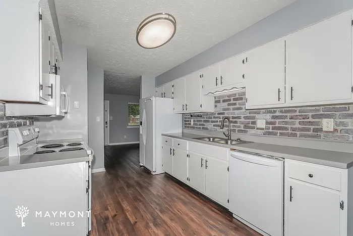 1233 Plymouth Rock Way — Photo 7