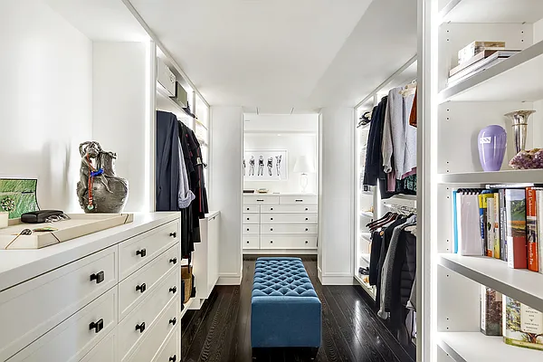 Sold by Compass | media 11