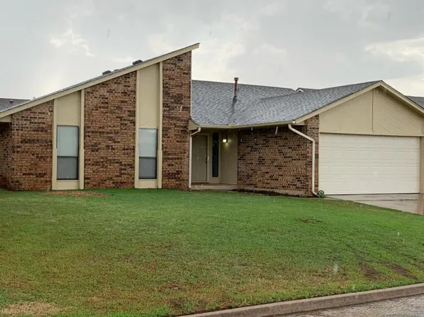 432 Conestoga Dr, Yukon, OK 73099