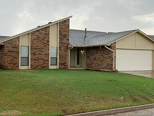 432 Conestoga Dr Photo 1