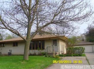 1572 Gervais Ave E, Maplewood, MN 55109