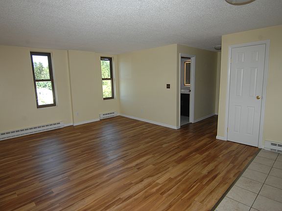 4th image of 128 Milton Ave APT 7