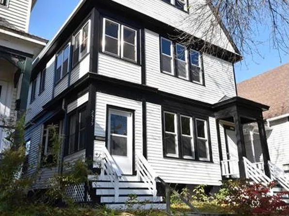 2577 S Graham St, Milwaukee, WI 53207