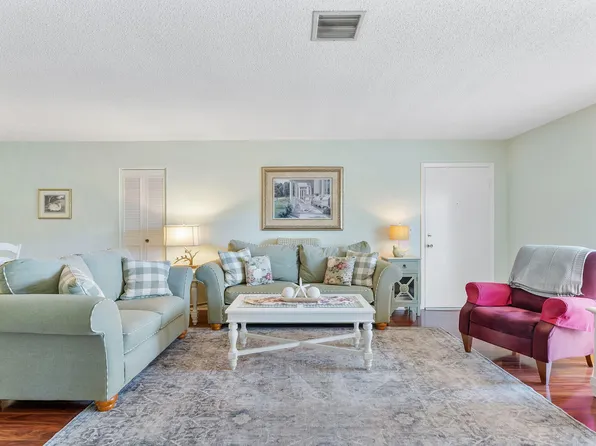 2015 S Seacrest Boulevard #C, Boynton Beach, FL 33435