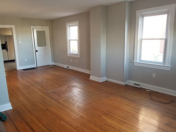 5th image of 753 Guilford Ave
