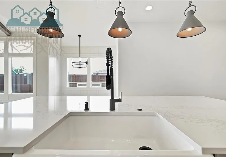10642 W Lothbury Dr — Photo 13