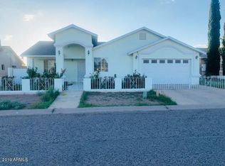 704 N Elizabeth Ave, Douglas, AZ 85607