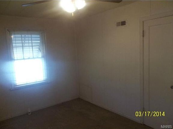 3rd image of 7706 Genesta St