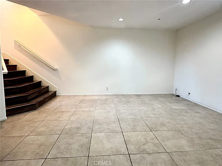 2938 Ballesteros Ln — Photo 16