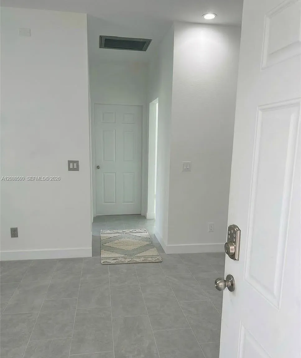 Leisure Lakes — Photo 3