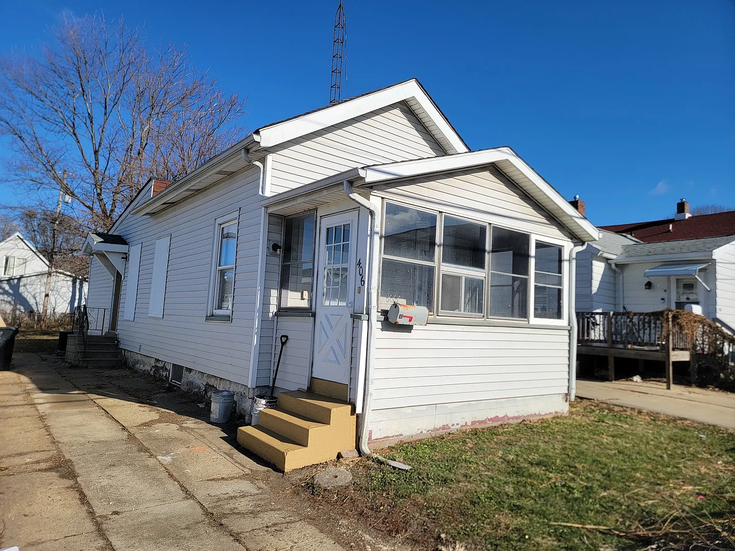 406 E Oakland Ave photo 1
