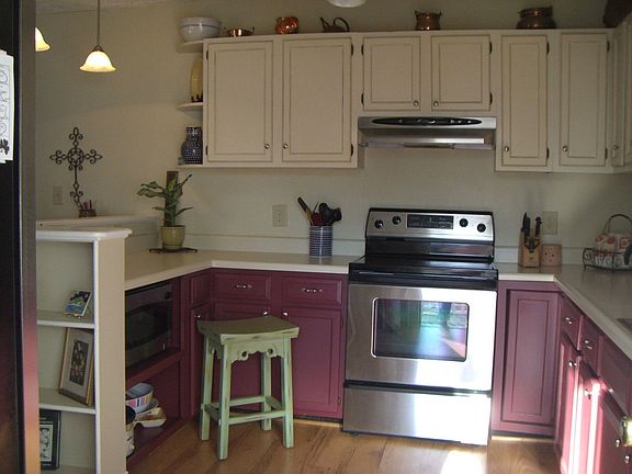 Kitchen 12'x10'