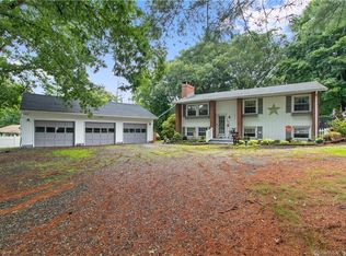 144 Pickett Rd, Plainfield, CT 06374