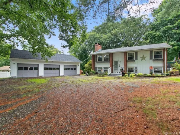 144 Pickett Road, Plainfield, CT 06374
