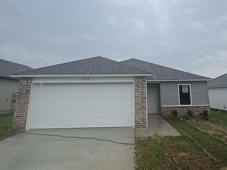 1st image of 1628 Rambling Brook Dr