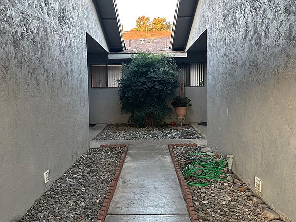 Lovely front court yard entry