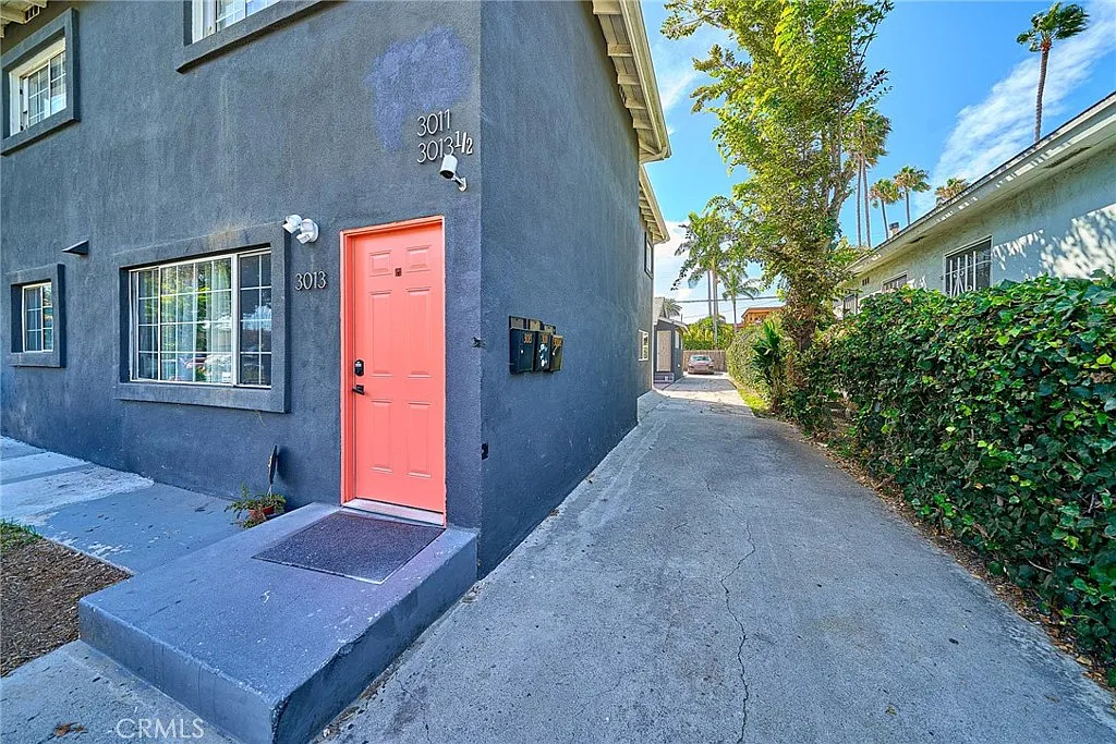 4 bed, 1750 sqft, $3,900 — Photo 3