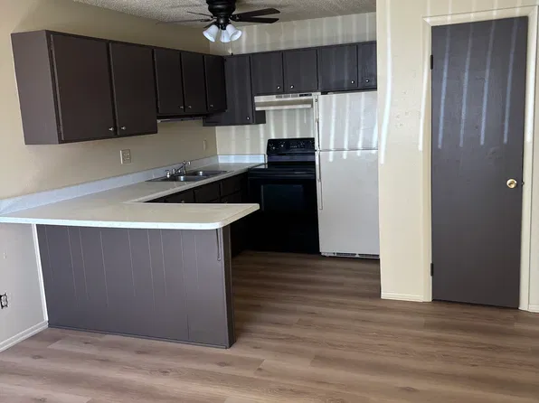 3921 E San Miguel St APT 3, Colorado Springs, CO 80909