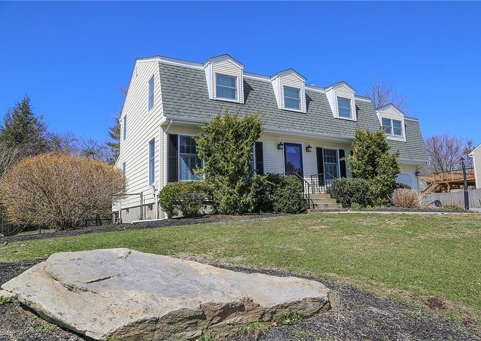 1st image of 8 Huckleberry Ln
