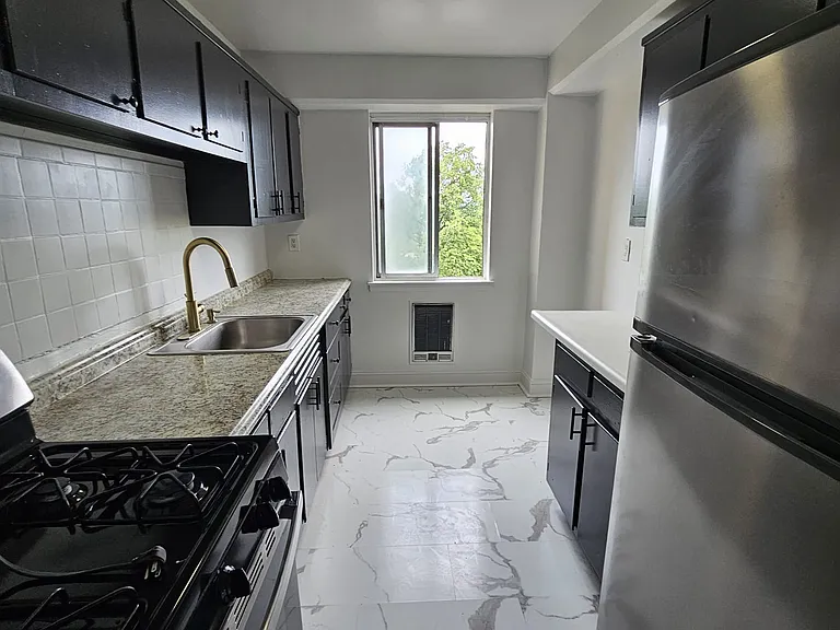 276 Prospect St #8H — Photo 8