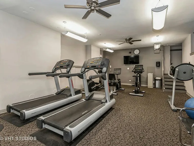 6301 N Sheridan Rd #10R — Photo 18