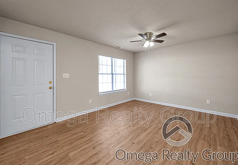 The Cove Apartments — Photo 15
