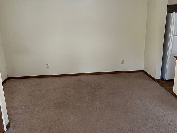 2nd image of 6321 Saint Andrews Dr #40