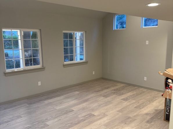 (undisclosed Address)