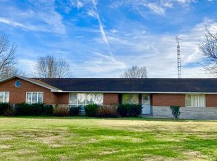 2376 E State Road 64, Huntingburg, IN 47542