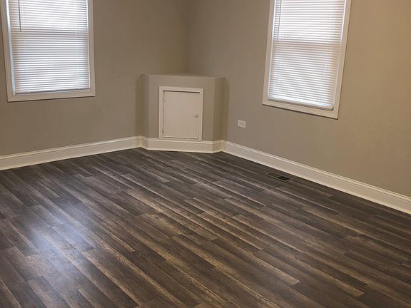 3rd image of 1735 Eastern Blvd