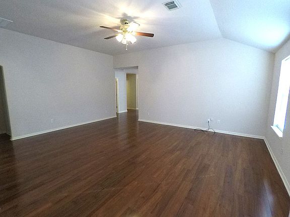 5th image of 18335 Steele Point Dr