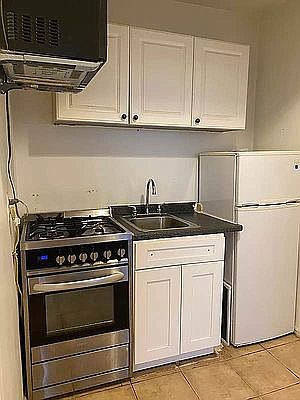 4th image of 41 E 30th St APT 4A