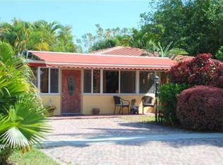 1449 Dewey St, Hollywood, FL 33020