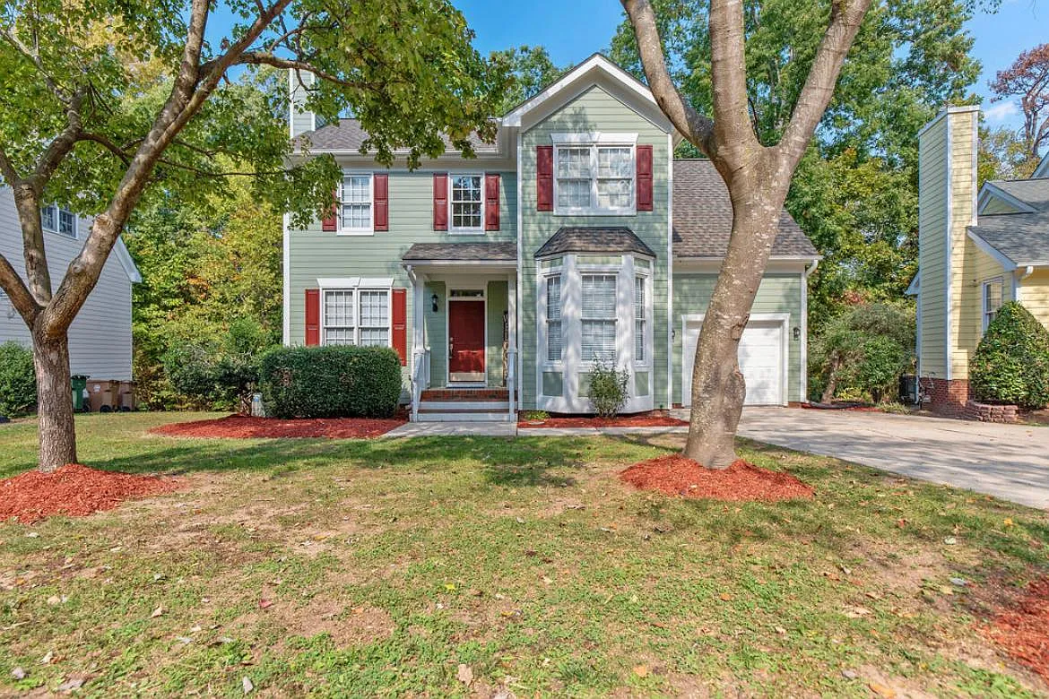 110 Mint Hill Dr — Photo 2