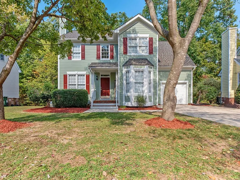 110 Mint Hill Dr — Photo 2